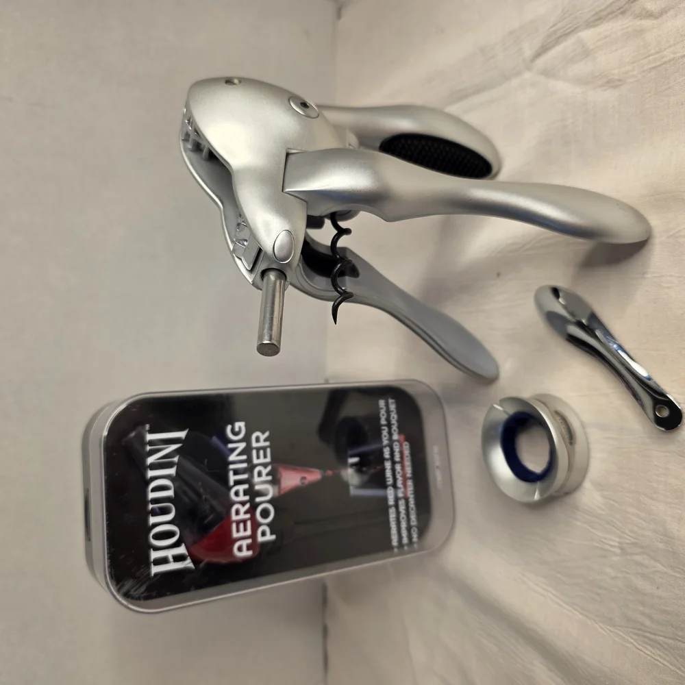 Metrokane Rabbit Corkscrew‎ And Houdini Silver Aerating Pourer Set